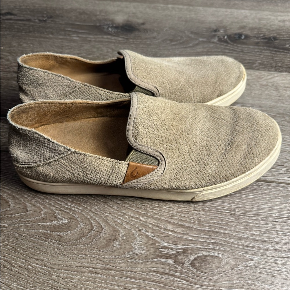 OluKai Pehuea Leather Slip On with Drop-in Heel Clay Snake Skin Design